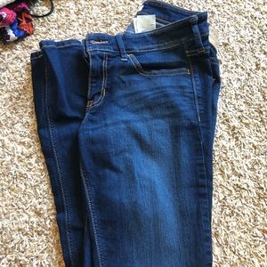 size 7L Hollister skinny jean